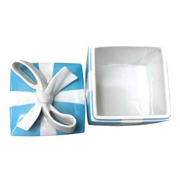 Tiffany & Co Iconic Blue Ceramic Trinket Jewelry Gift Box Decor Collectible 3.5" - Picture 3 of 10